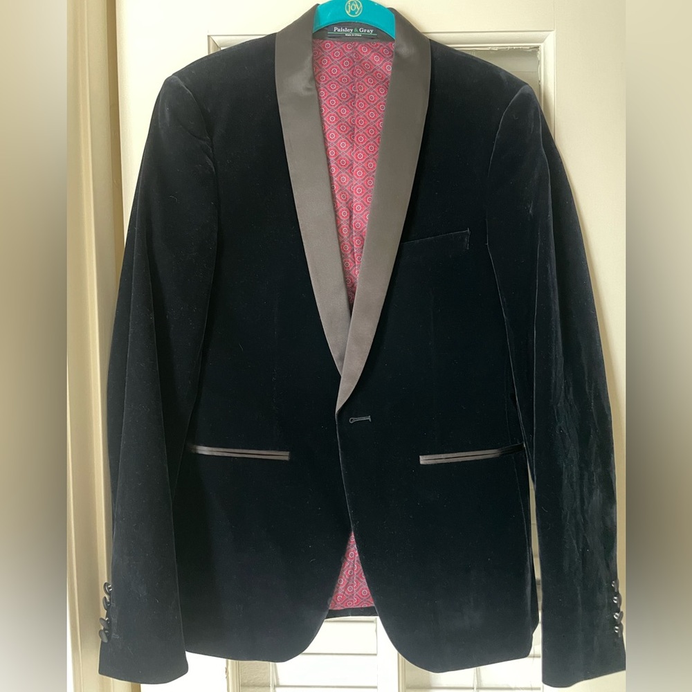 Paisley & Gray Navy Velour Blazer